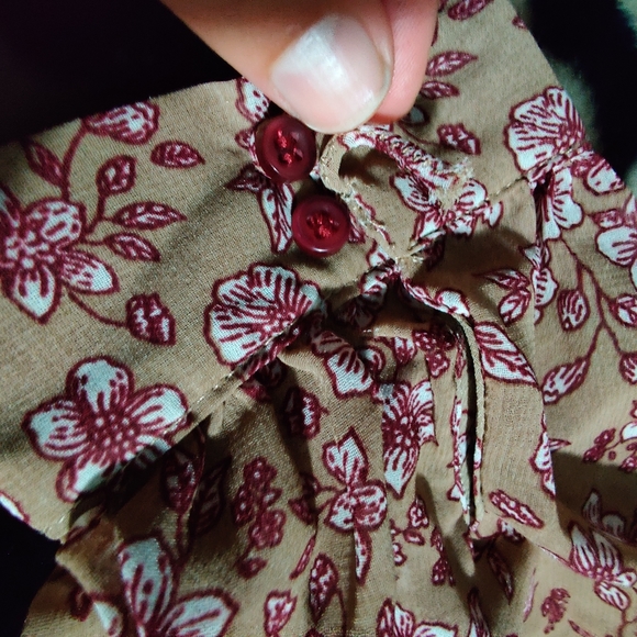 SOLD.......💚 Cottage Core Button Up Dress - Picture 15 of 15